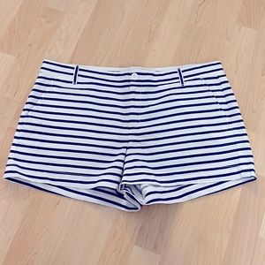 Adorable blue & white size 12 GAP shorts. Never worn!
